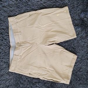 KHAKI SHORTS